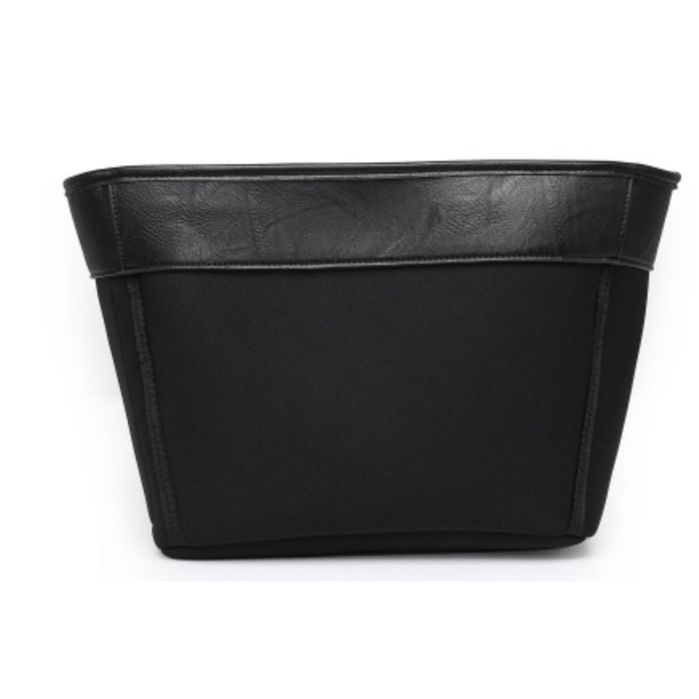 Pre-order arriving 9/20‼️- Black large Versa Tote liner with zipper closure!